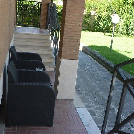 Villa Smeraldo Roma Infernetto Extérieur photo